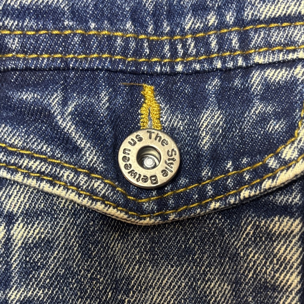 The Style Between Us Acid Wash Denim Jacket - Picture 7 of 10